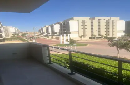 شقة - 3 غرف نوم - 3 حمامات للايجار في فيفث سكوير - التجمع الخامس - مدينة القاهرة الجديدة - القاهرة