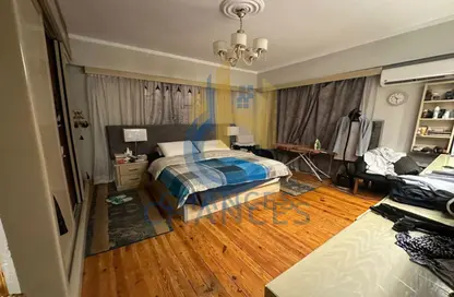 Apartment - 3 Bedrooms - 1 Bathroom for sale in Sarayat Al Maadi - Hay El Maadi - Cairo