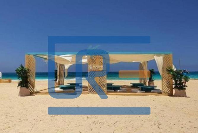 Chalet - 2 Bedrooms - 2 Bathrooms for sale in Koun - Ras Al Hekma - North Coast