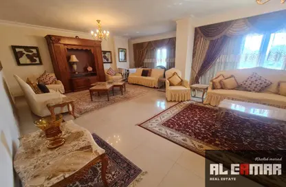 شقة - 4 غرف نوم - 4 حمامات للايجار في الحي الثالث - مدينة 6 أكتوبر - الجيزة شقة - 4 غرف نوم - 4 حمامات للايجار في الحي الثالث - مدينة 6 أكتوبر - الجيزة