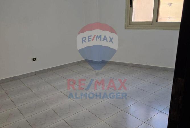 8376785 - Property Image 2