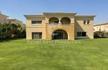 فيلا - 8 غرف نوم - 8 حمامات للبيع في سيليستا هيلز - اب تاون كايرو - المقطم - القاهرة
