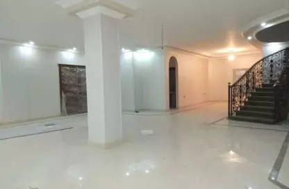Duplex - 5 Bedrooms - 3 Bathrooms for rent in El Yasmeen 4 - El Yasmeen - New Cairo City - Cairo