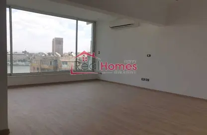 Apartment - 3 Bedrooms - 3 Bathrooms for rent in Mohamed Mazhar St. - Zamalek - Cairo