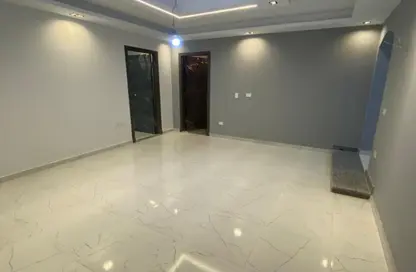Apartment - 3 Bedrooms - 2 Bathrooms for rent in Al Diplomaseen - 2nd District - Sheikh Zayed City - Giza