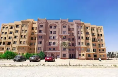 Apartment - 2 Bedrooms - 1 Bathroom for sale in Degla Gardens - Hadayek October - 6 October City - Giza