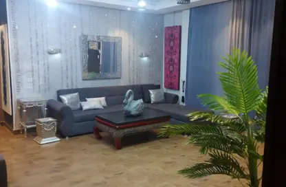 Apartment - 2 Bedrooms - 2 Bathrooms for sale in Al Dokki St. - Dokki - Giza Apartment - 2 Bedrooms - 2 Bathrooms for sale in Al Dokki St. - Dokki - Giza