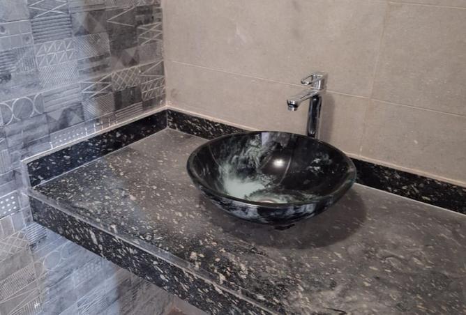 8372879 - Property Image 2