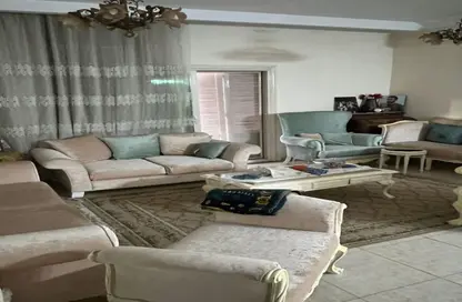 Apartment - 3 Bedrooms - 3 Bathrooms for sale in Al Shouyfat - 5th Settlement Compounds - The 5th Settlement - New Cairo City - Cairo