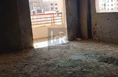 Apartment - 4 Bedrooms - 3 Bathrooms for sale in Tamr Hena - 5th Settlement Compounds - The 5th Settlement - New Cairo City - Cairo