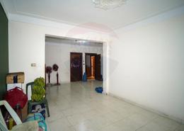 شقة - 2 غرف نوم - 1 حمام for للبيع in شارع خالد بن الوليد - سيدي بشر - حي اول المنتزة - الاسكندرية