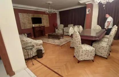 Apartment - 3 Bedrooms - 2 Bathrooms for sale in Green Residence 2 - 8th District - Sheikh Zayed City - Giza