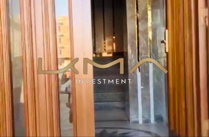 Apartment - 3 Bedrooms - 3 Bathrooms for sale in Al Narges 2 - Al Narges - New Cairo City - Cairo