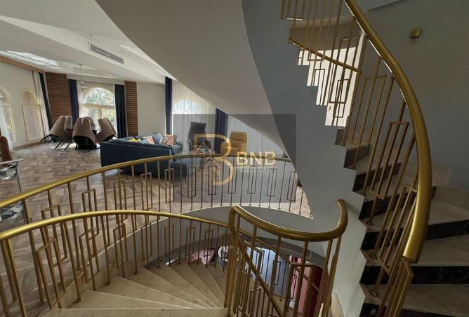 8044269 - Property Image 2