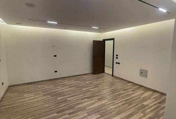 8115391 - Property Main Image
