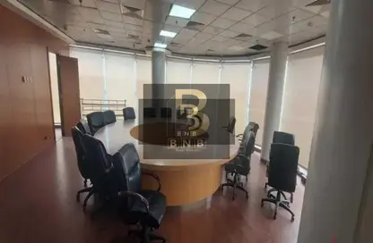 طابق كامل - استوديو - 8 حمامات للايجار في شارع التسعين - التجمع الخامس - مدينة القاهرة الجديدة - القاهرة