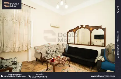 شقة - 4 غرف نوم - 3 حمامات للبيع في شارع إسماعيل الفنجرى - كامب شيزار - حي وسط - الاسكندرية