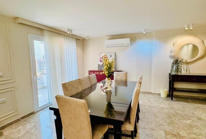 8090400 - Property Image 3