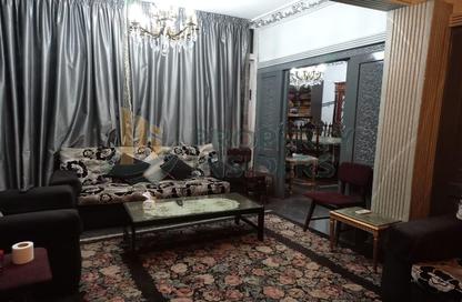 Apartment - 3 Bedrooms - 1 Bathroom for sale in Esraa Al Moalemeen St. - Mohandessin - Giza