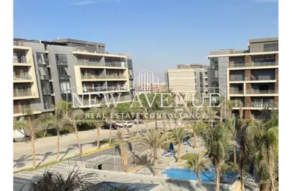 Apartment - 3 Bedrooms - 2 Bathrooms for sale in El Patio Oro - 5th Settlement Compounds - The 5th Settlement - New Cairo City - Cairo