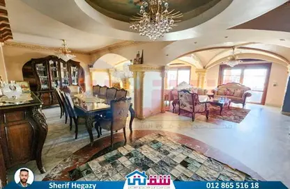 شقة - 6 غرف نوم - 3 حمامات للبيع في شارع زكي رجب - سموحة - حي شرق - الاسكندرية