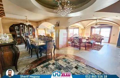 شقة - 6 غرف نوم - 3 حمامات للبيع في شارع زكي رجب - سموحة - حي شرق - الاسكندرية