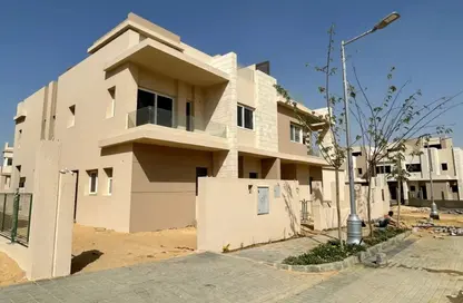 Villa - 4 Bedrooms - 4 Bathrooms for sale in Tawny Hyde Park - 6 October Compounds - 6 October City - Giza