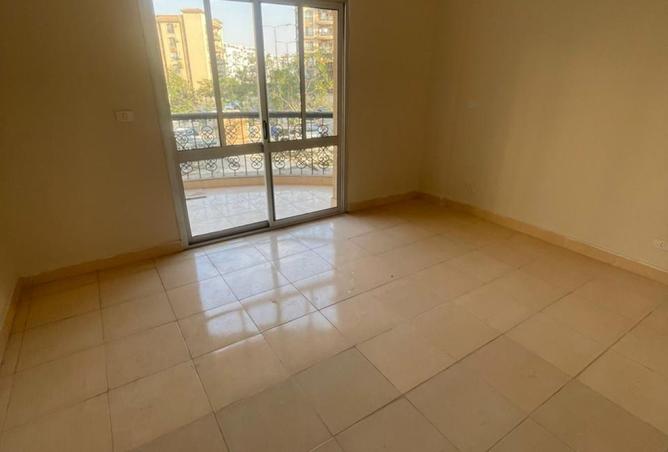 8184238 - Property Image 3