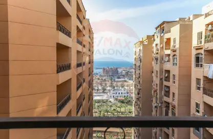 Apartment - 3 Bedrooms - 2 Bathrooms for sale in Royal Plaza - El Montazah - Hay Than El Montazah - Alexandria
