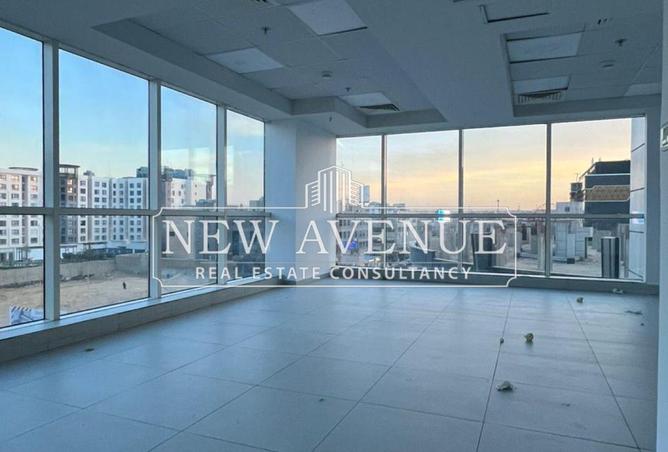 8422906 - Property Image 2