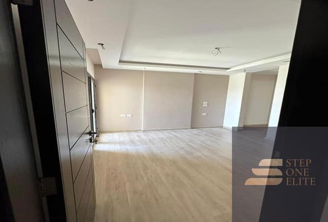 7887567 - Property Image 2
