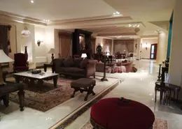 فيلا - 5 غرف نوم - 6 حمامات للبيع في مدينة العبور - القليوبية