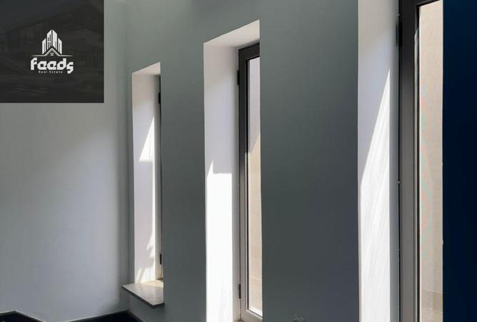 8187608 - Property Image 2