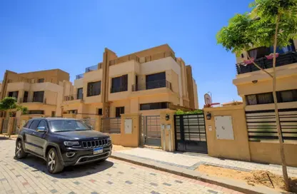 Apartment - 3 Bedrooms - 3 Bathrooms for sale in Alma - 2nd District - Sheikh Zayed City - Giza