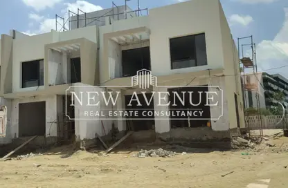 Townhouse - 4 Bedrooms - 5 Bathrooms for sale in Al Burouj Compound - El Shorouk Compounds - Shorouk City - Cairo