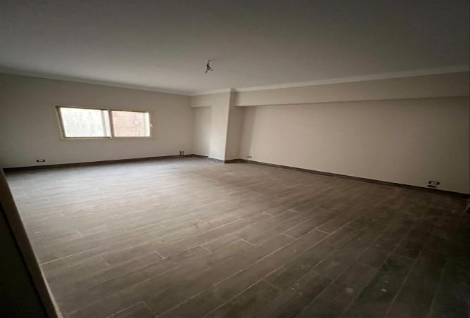 8066024 - Property Image 2