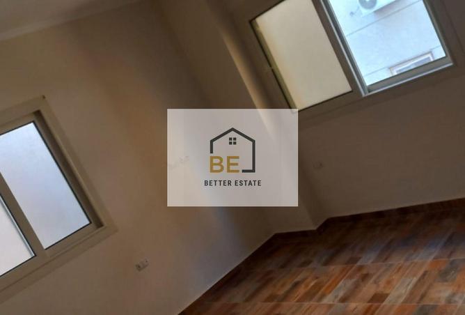 8070416 - Property Image 2
