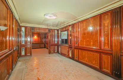 Office Space - Studio - 3 Bathrooms for sale in Hatem Mosque St. - Smouha - Hay Sharq - Alexandria