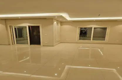 شقة - 4 غرف نوم - 3 حمامات للايجار في عمارات البنفسج - البنفسج - مدينة القاهرة الجديدة - القاهرة