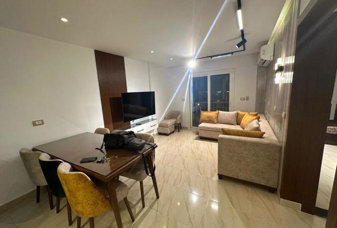 8259002 - Property Image 3