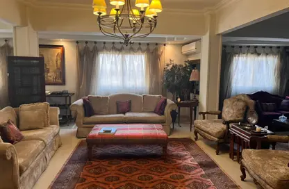 شقة - 5 غرف نوم - 6 حمامات للايجار في شارع دجله - المهندسين - الجيزة