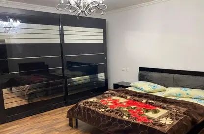شقة - 4 غرف نوم - 3 حمامات للايجار في شارع شهاب - المهندسين - الجيزة