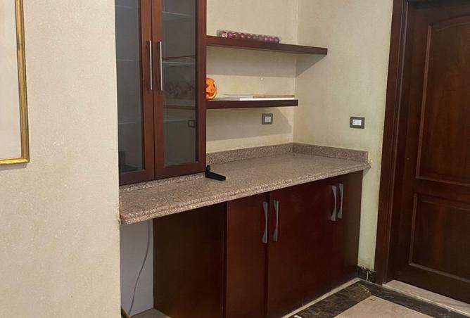 8043892 - Property Image 2
