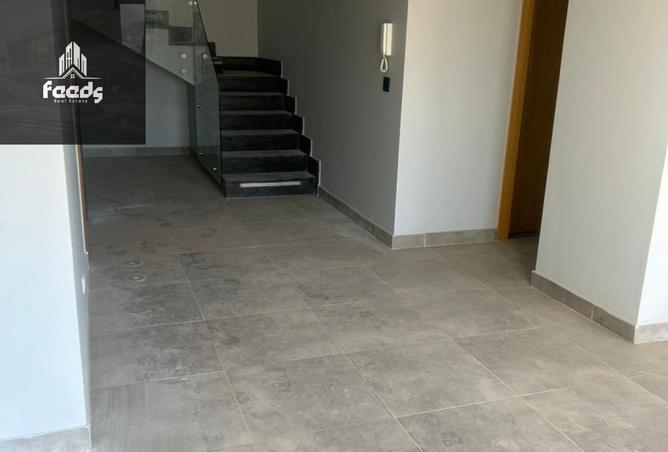 8406028 - Property Image 2