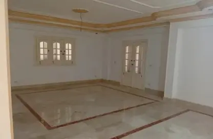 Apartment - 4 Bedrooms - 4 Bathrooms for rent in Doctor Ali Mosharafa St. - Al Narges 6 - Al Narges - New Cairo City - Cairo
