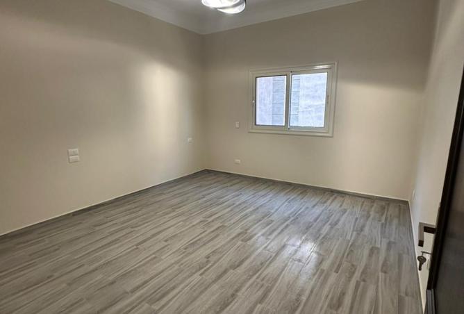 8084353 - Property Image 2