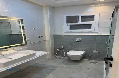 شقة - 2 غرف نوم - 2 حمامات للايجار في عمارات البنفسج - البنفسج - مدينة القاهرة الجديدة - القاهرة