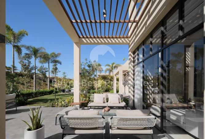 8045680 - Property Image 2