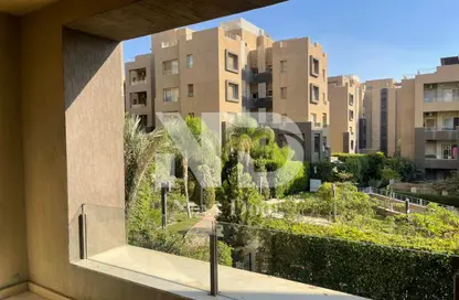 Apartment - 2 Bedrooms - 2 Bathrooms for sale in Palm Hills Village Gate - South Investors Area - New Cairo City - Cairo