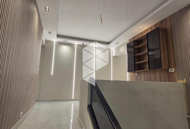 8243331 - Property Image 2